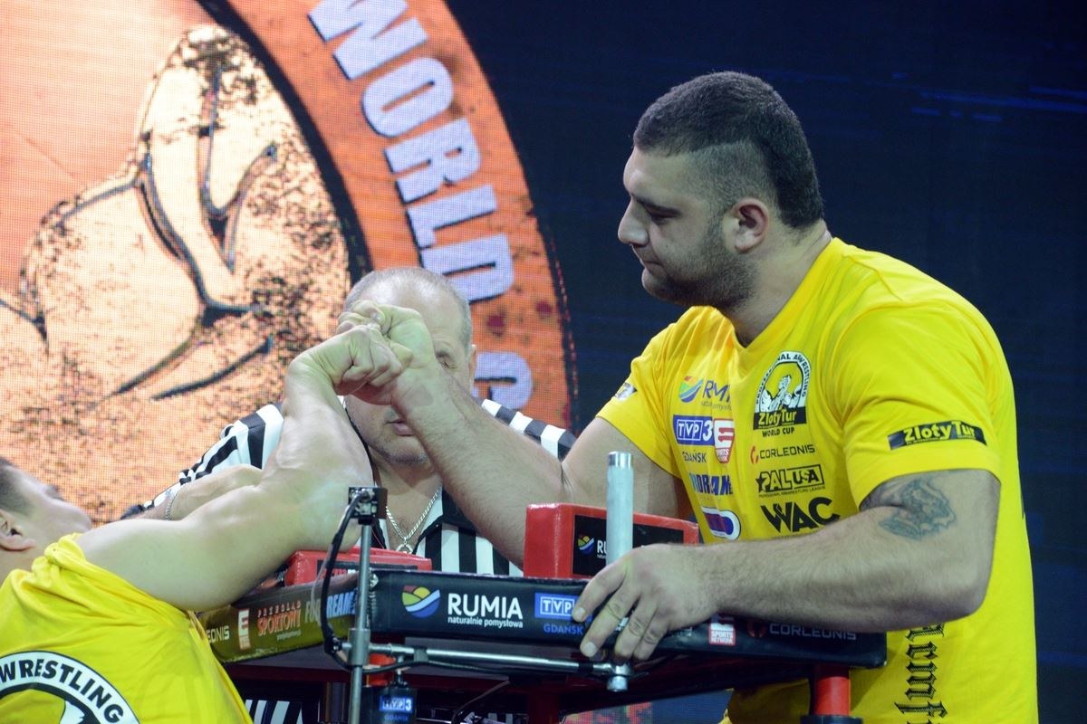 Zloty Tur 2016 Right Hand By Donat Supinski