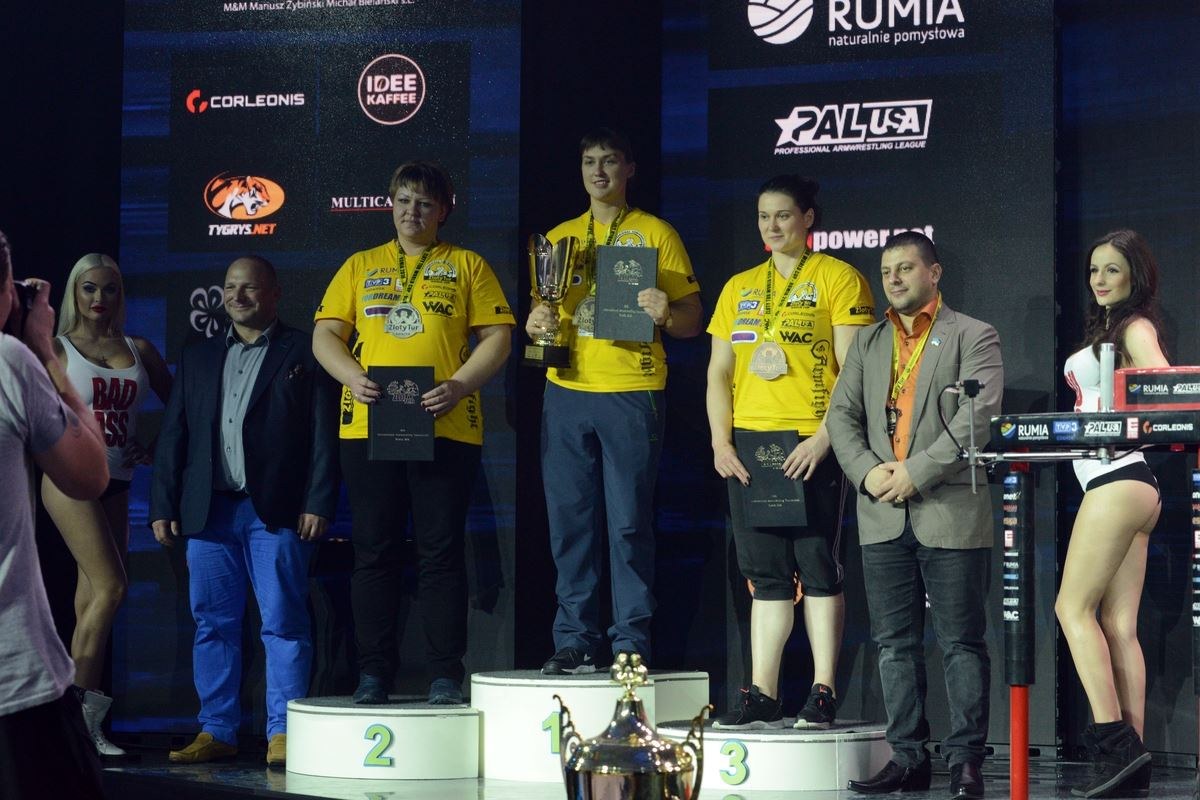 Zloty Tur 2016 Right Hand By Donat Supinski