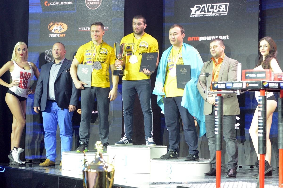 Zloty Tur 2016 Right Hand By Donat Supinski