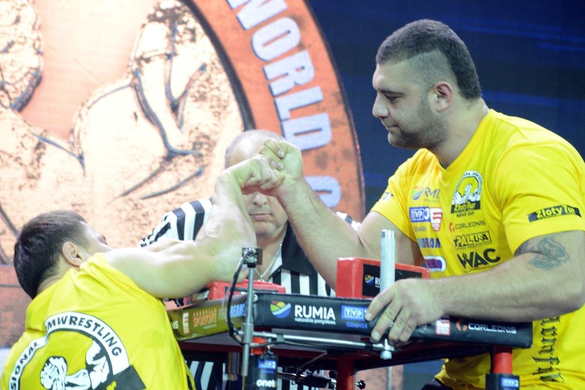 Zloty Tur 2016 Right Hand By Donat Supinski