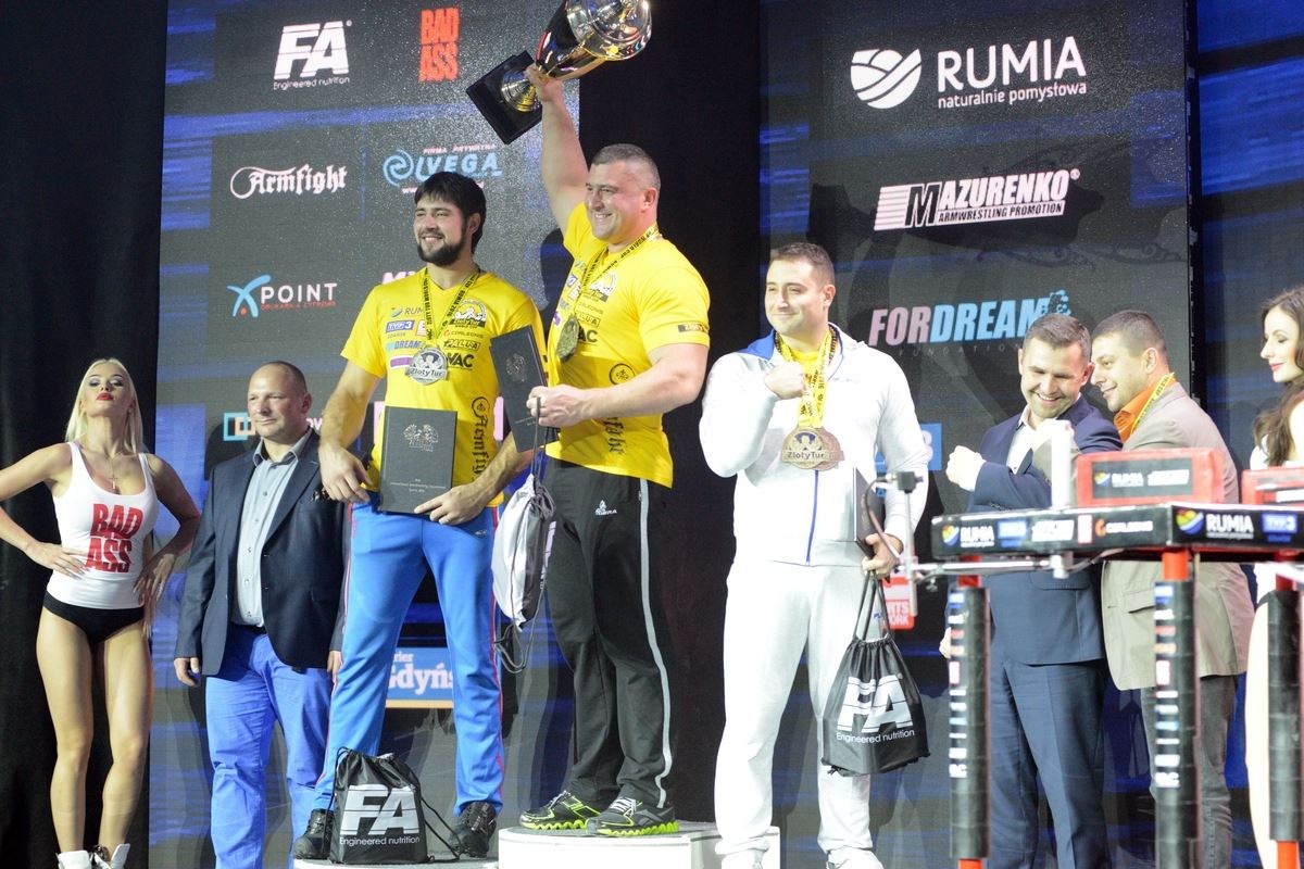 Zloty Tur 2016 Right Hand By Donat Supinski