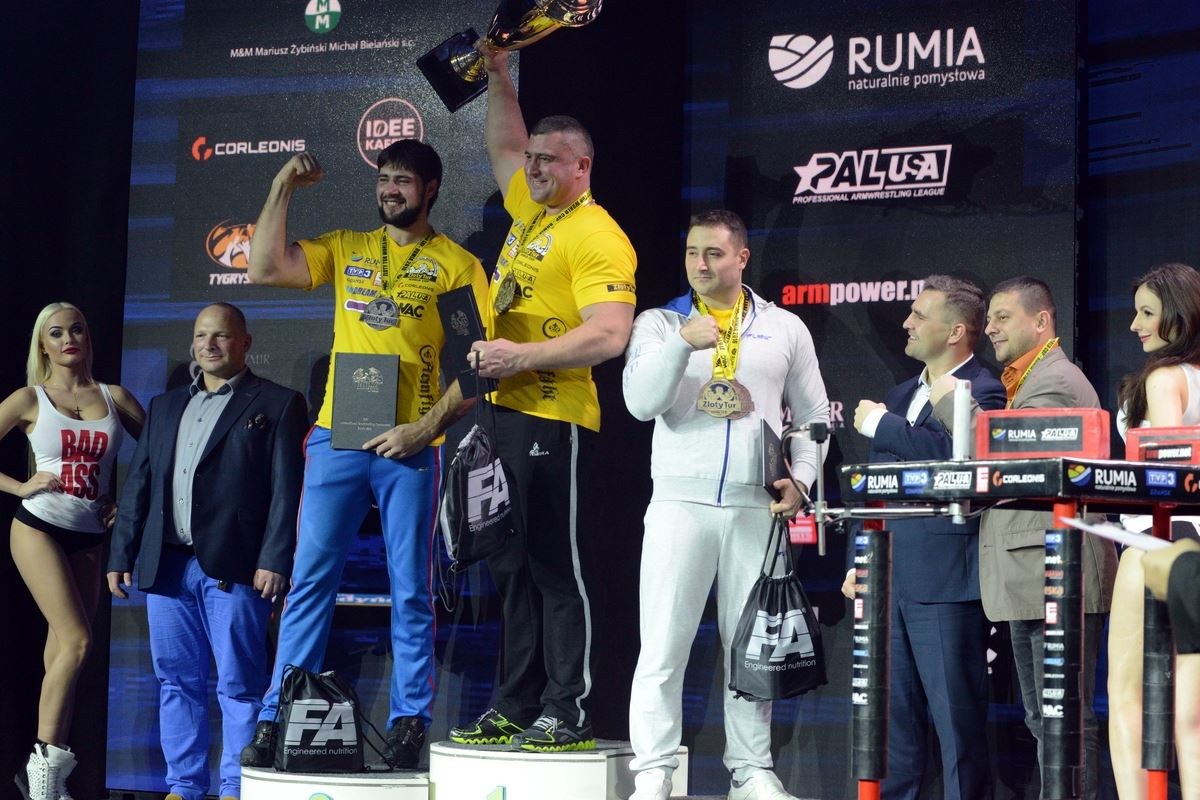 Zloty Tur 2016 Right Hand By Donat Supinski