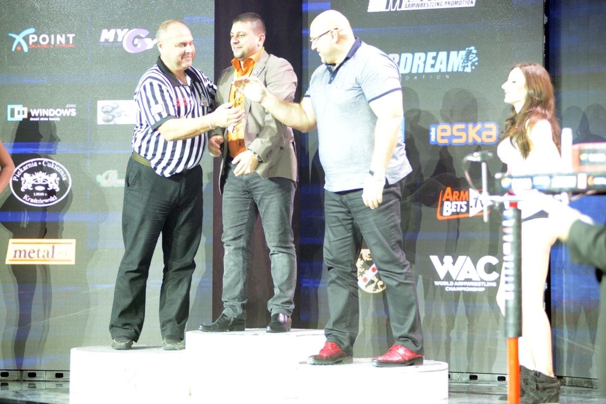 Zloty Tur 2016 Right Hand By Donat Supinski