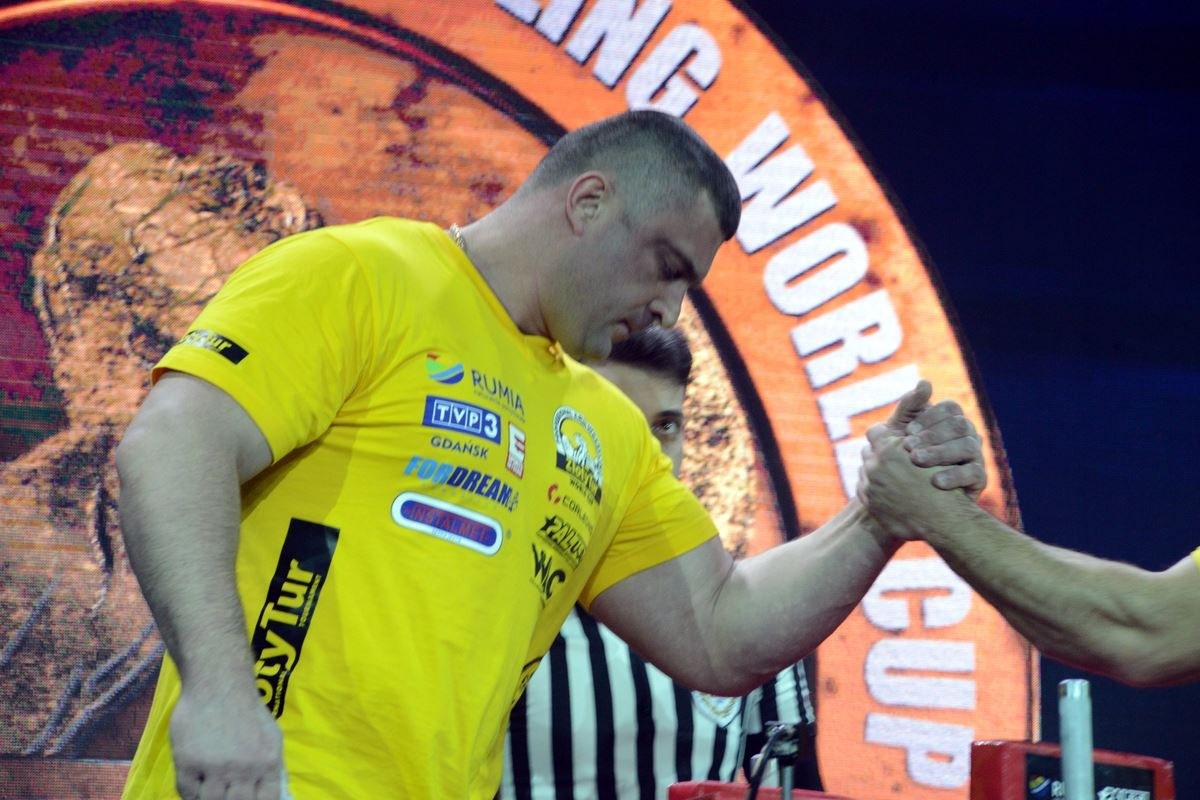 Zloty Tur 2016 Right Hand By Donat Supinski