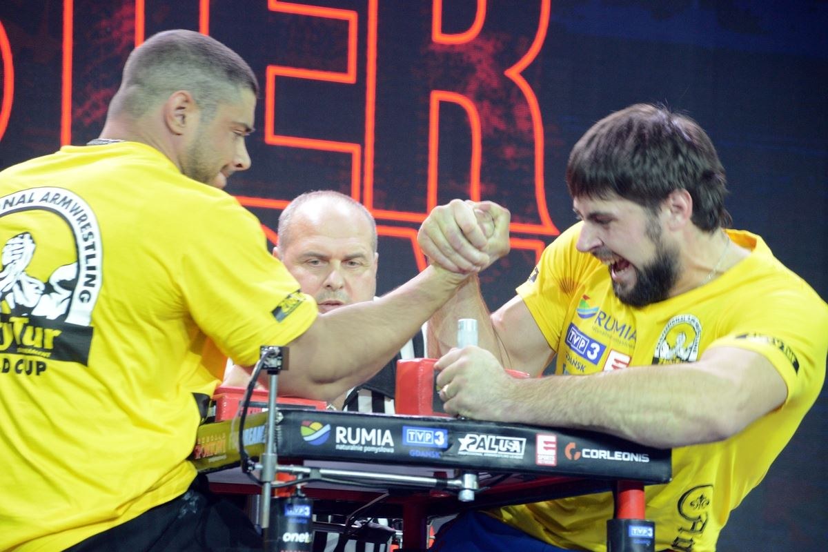 Zloty Tur 2016 Right Hand By Donat Supinski