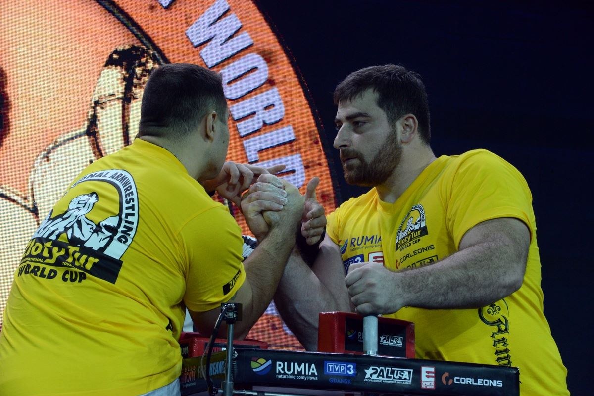 Zloty Tur 2016 Right Hand By Donat Supinski