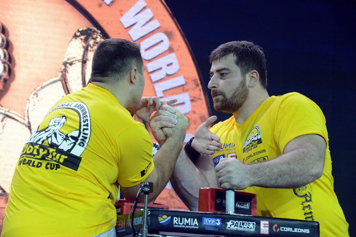 Zloty Tur 2016 Right Hand By Donat Supinski