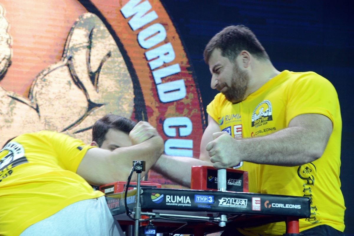 Zloty Tur 2016 Right Hand By Donat Supinski