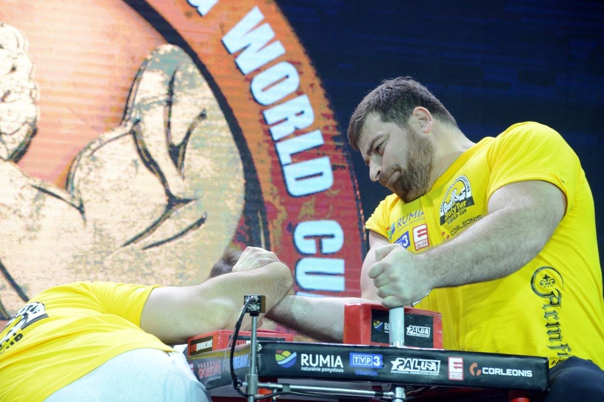 Zloty Tur 2016 Right Hand By Donat Supinski