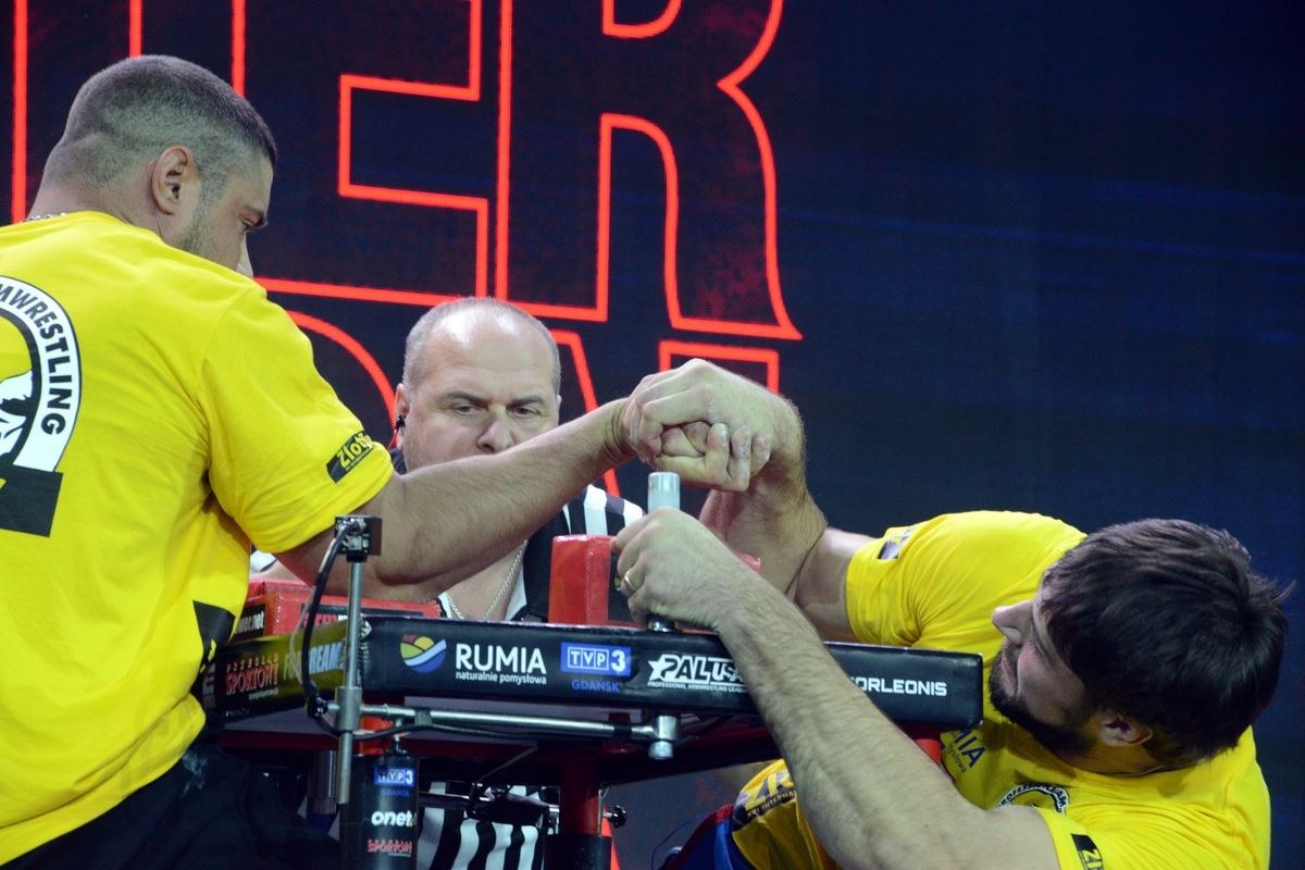 Zloty Tur 2016 Right Hand By Donat Supinski