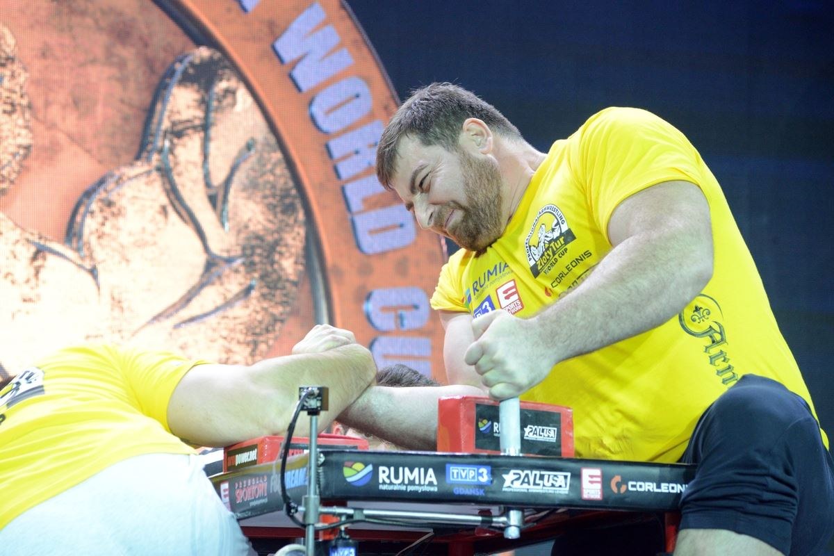 Zloty Tur 2016 Right Hand By Donat Supinski