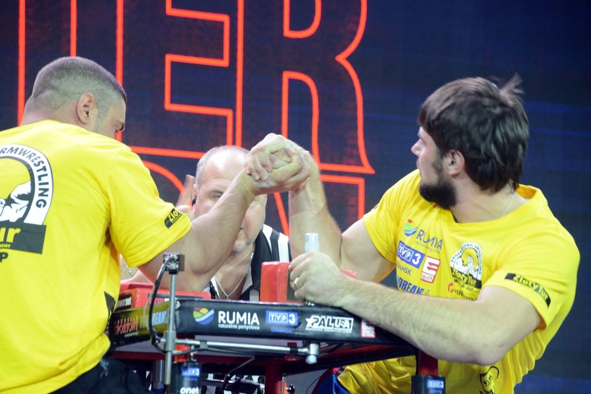 Zloty Tur 2016 Right Hand By Donat Supinski