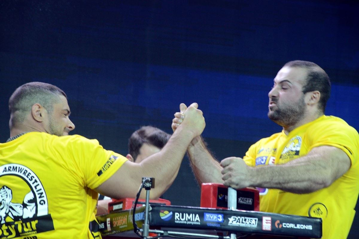 Zloty Tur 2016 Right Hand By Donat Supinski