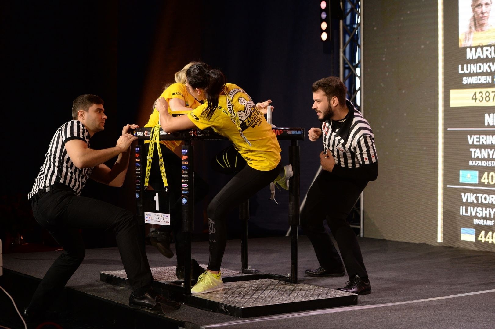 Zloty Tur 2017 Right Hand Eliminations