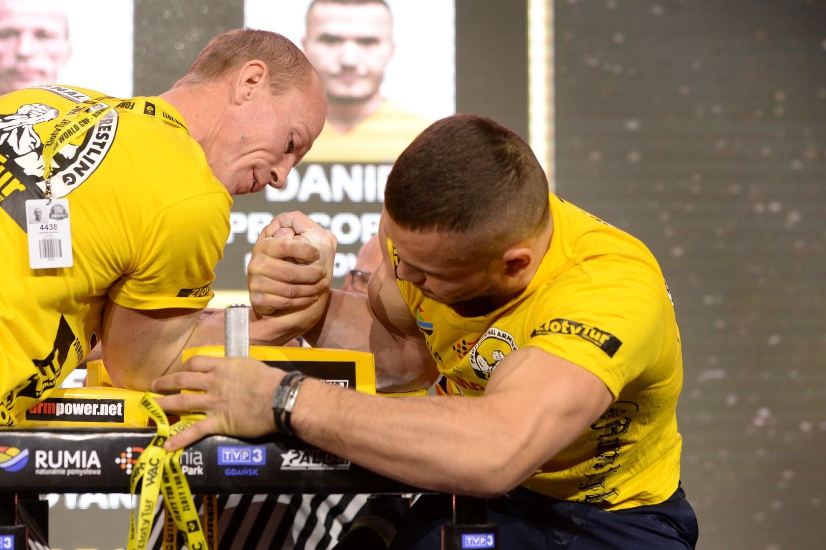 Zloty Tur 2017 Right Hand Eliminations