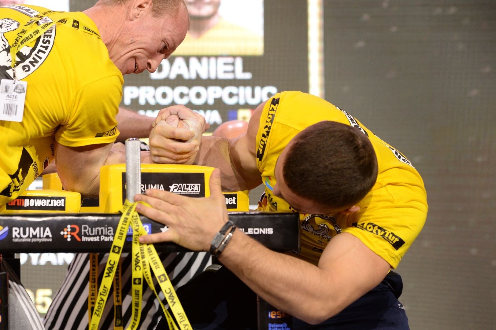 Zloty Tur 2017 Right Hand Eliminations