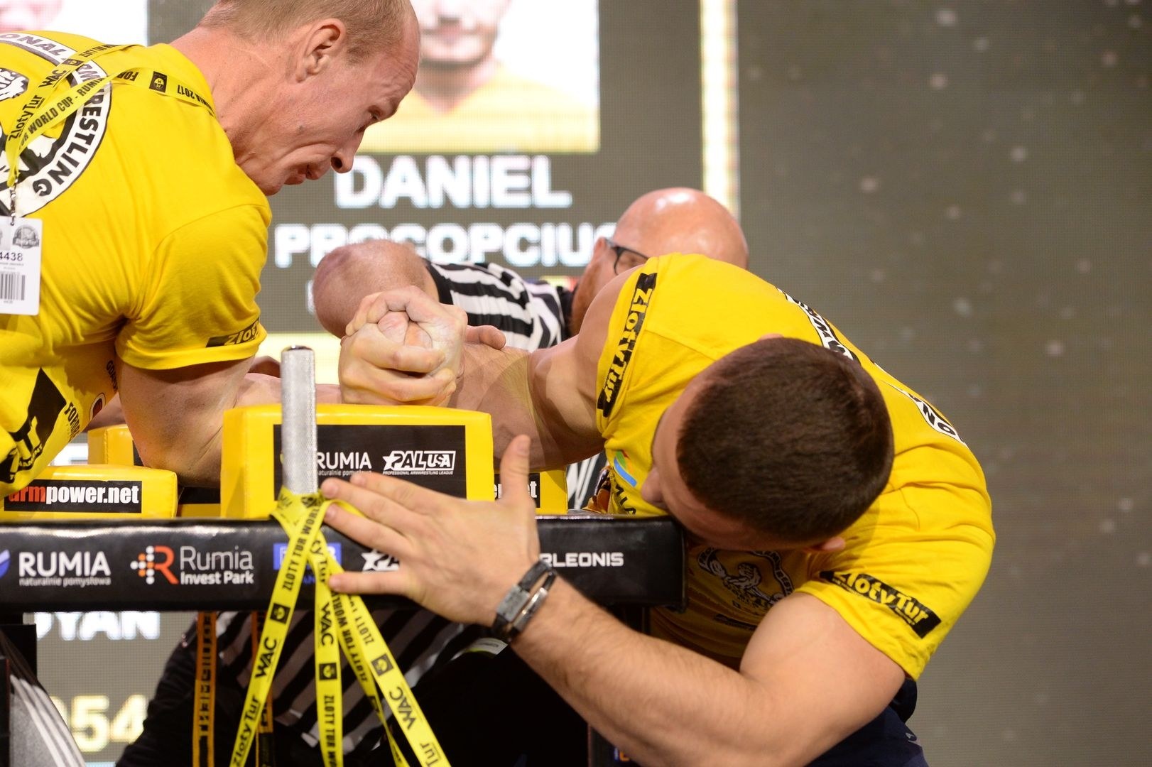 Zloty Tur 2017 Right Hand Eliminations