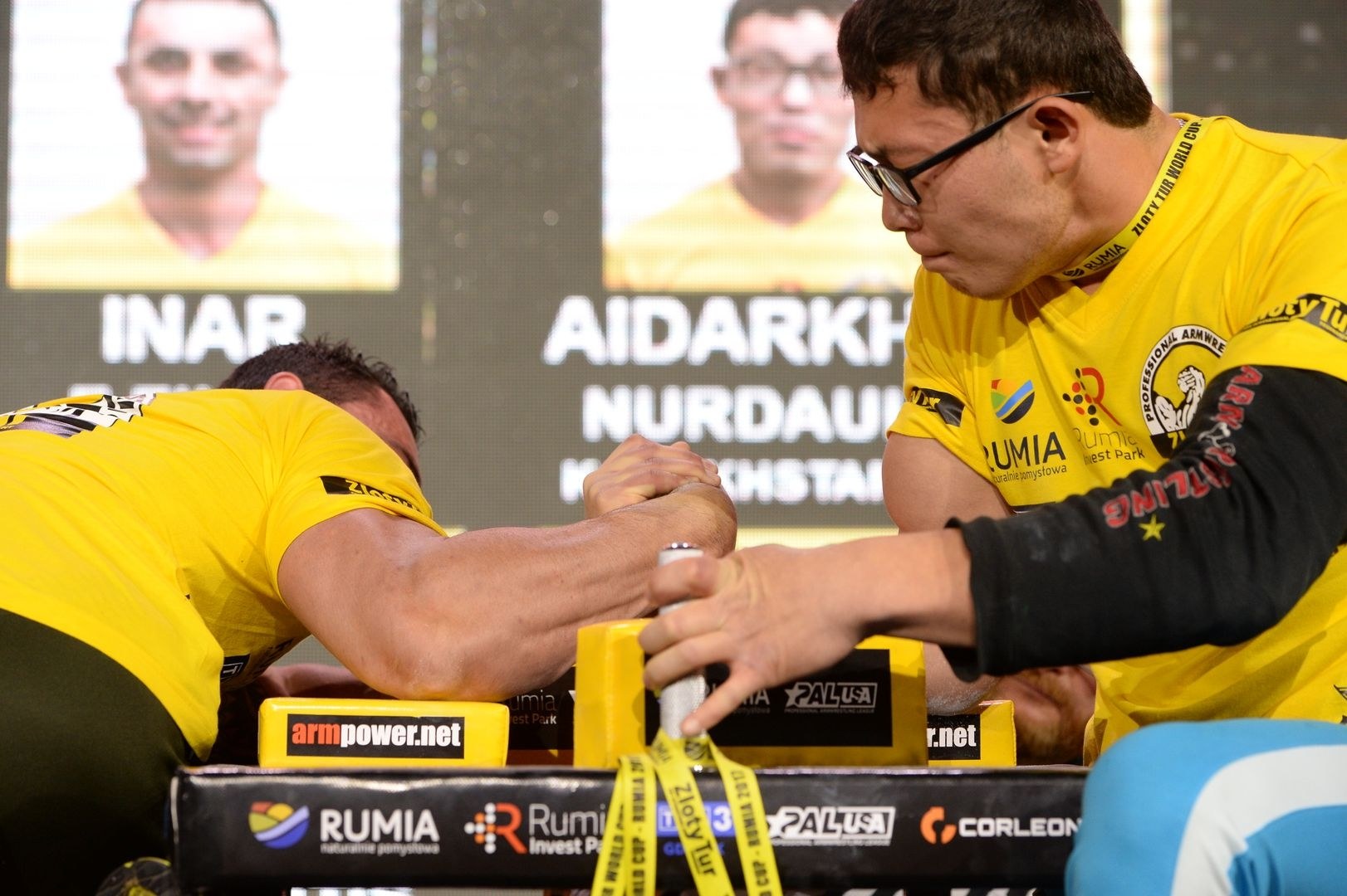 Zloty Tur 2017 Right Hand Eliminations