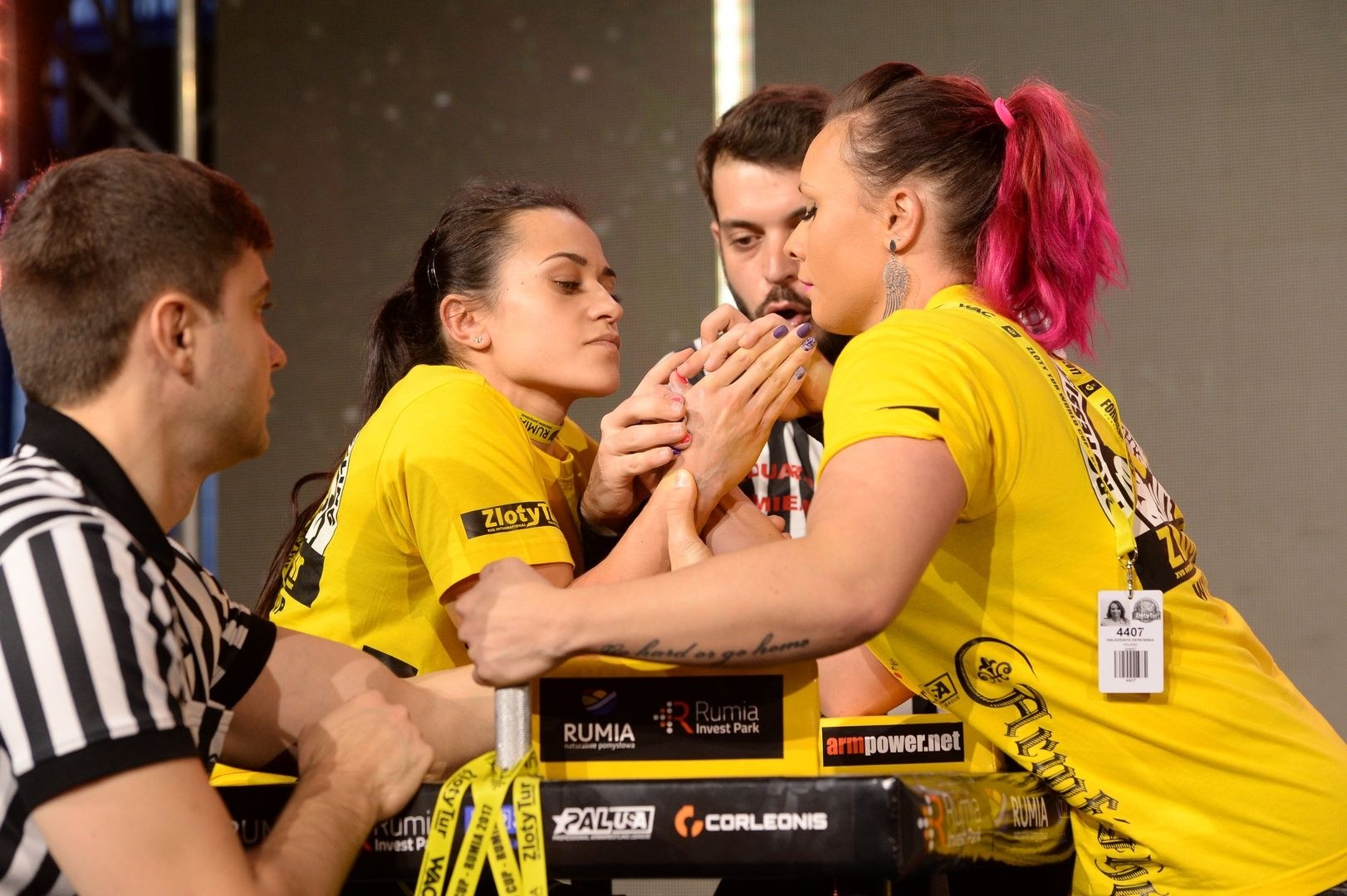 Zloty Tur 2017 Right Hand Eliminations