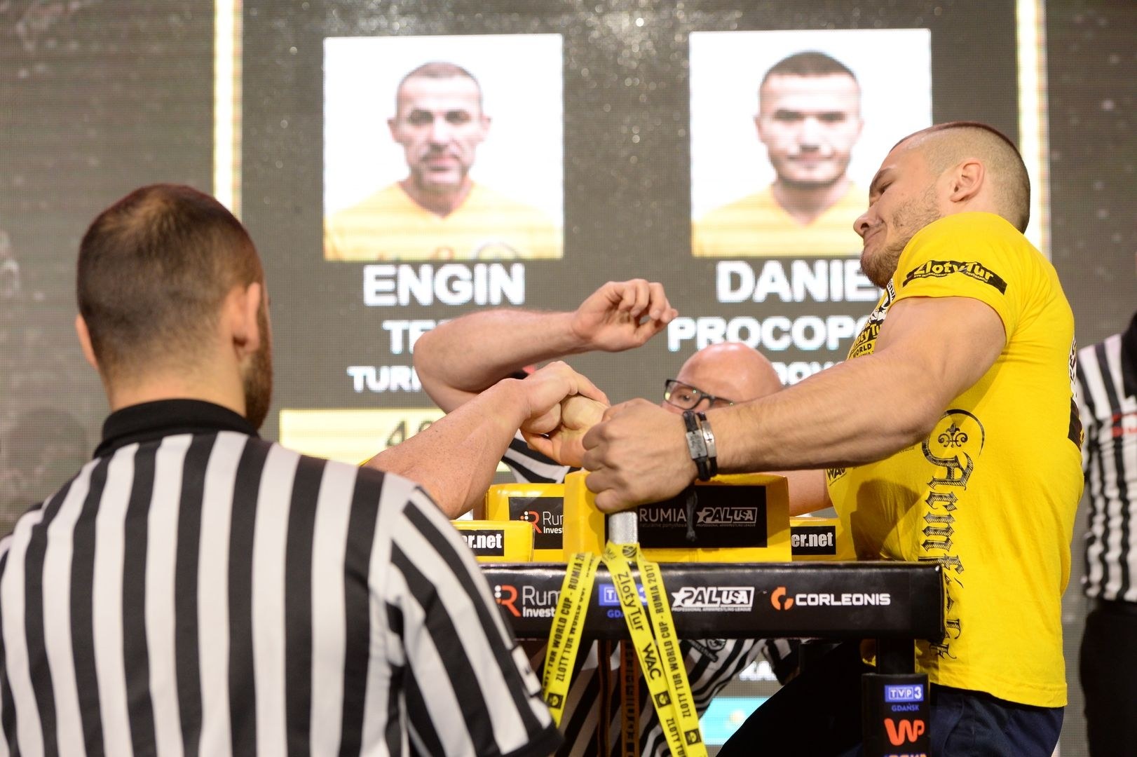 Zloty Tur 2017 Right Hand Eliminations