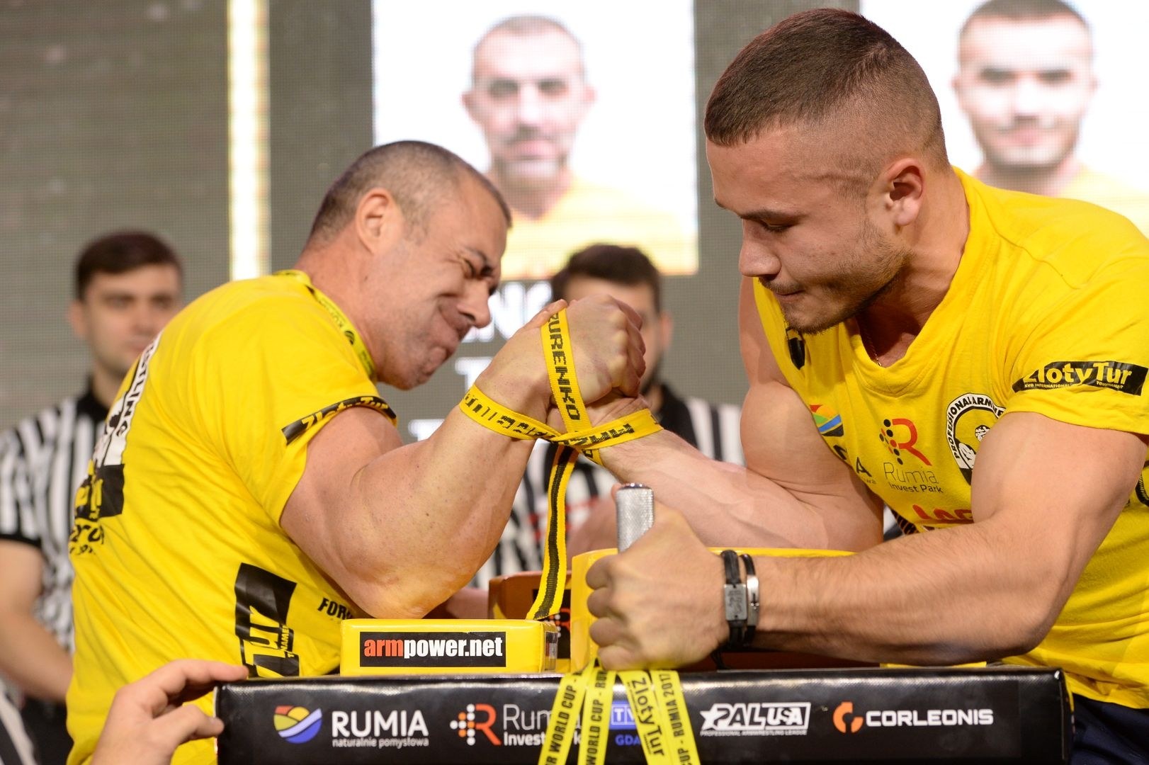 Zloty Tur 2017 Right Hand Eliminations