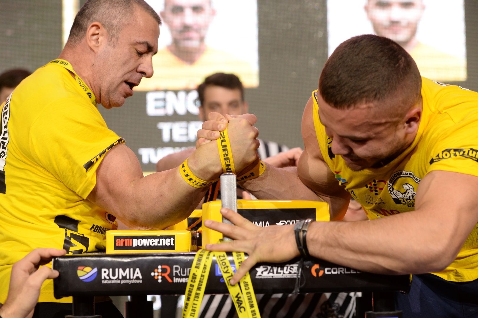 Zloty Tur 2017 Right Hand Eliminations