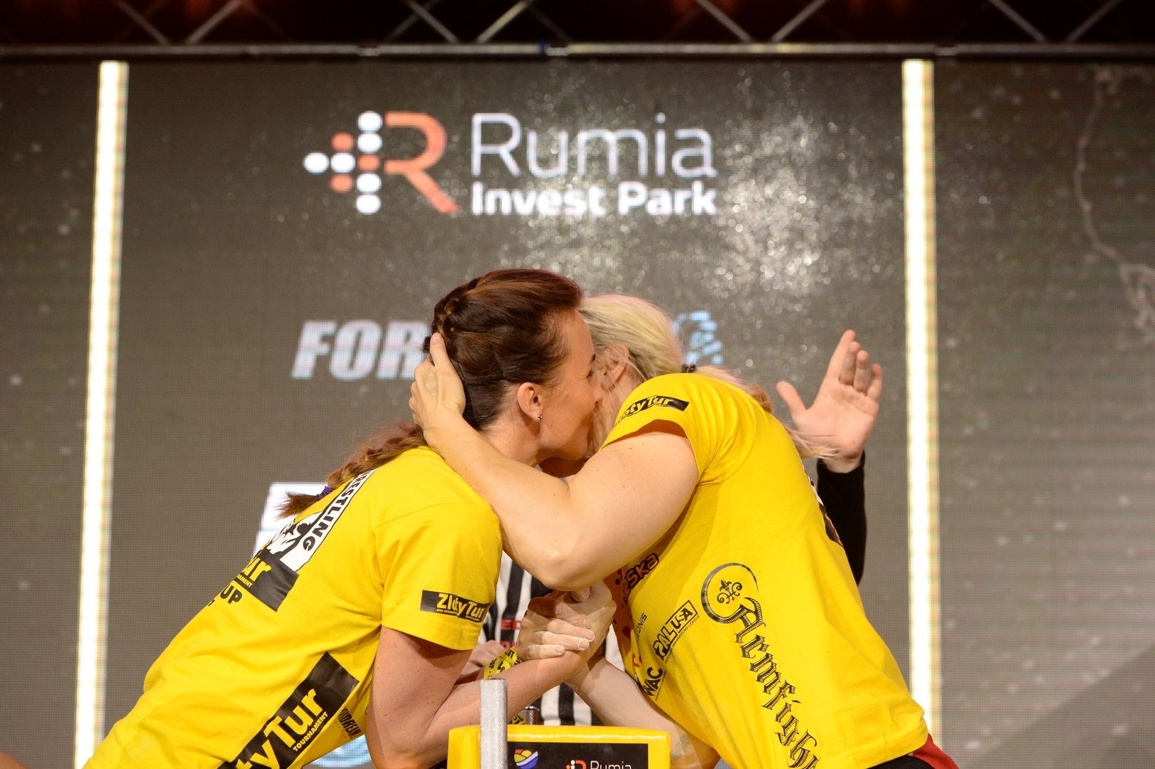 Zloty Tur 2017 Right Hand Eliminations