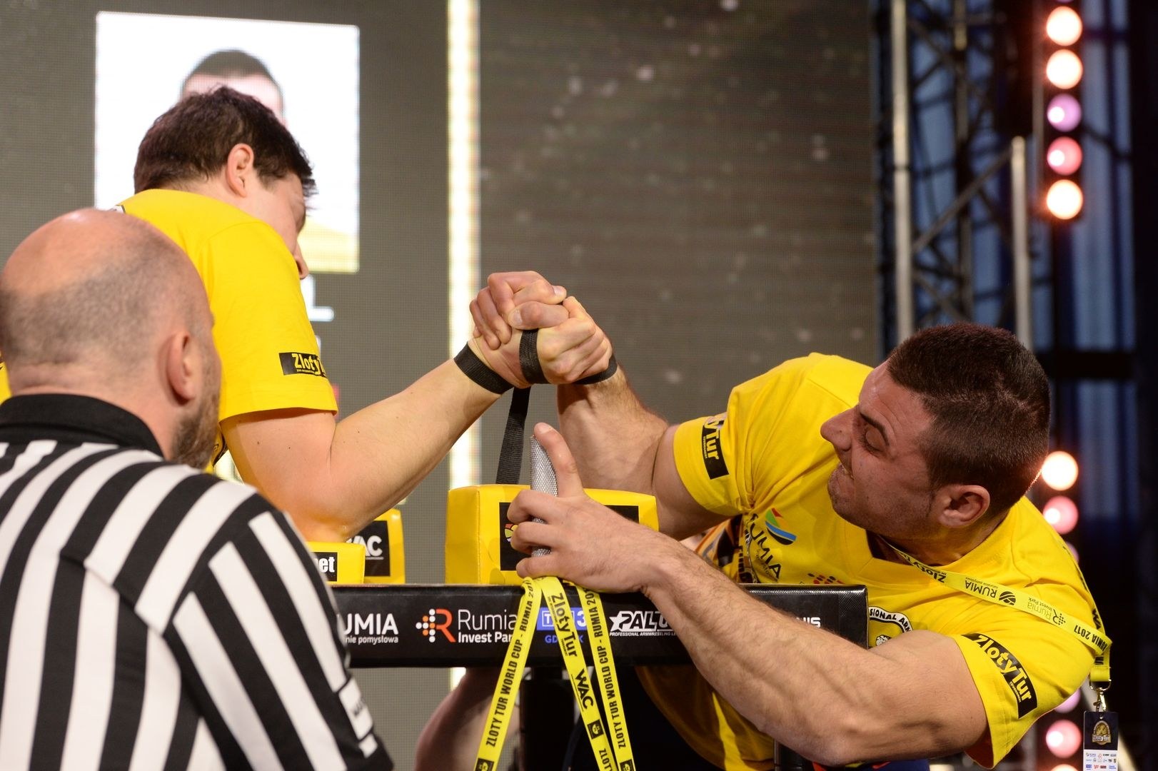 Zloty Tur 2017 Right Hand Eliminations