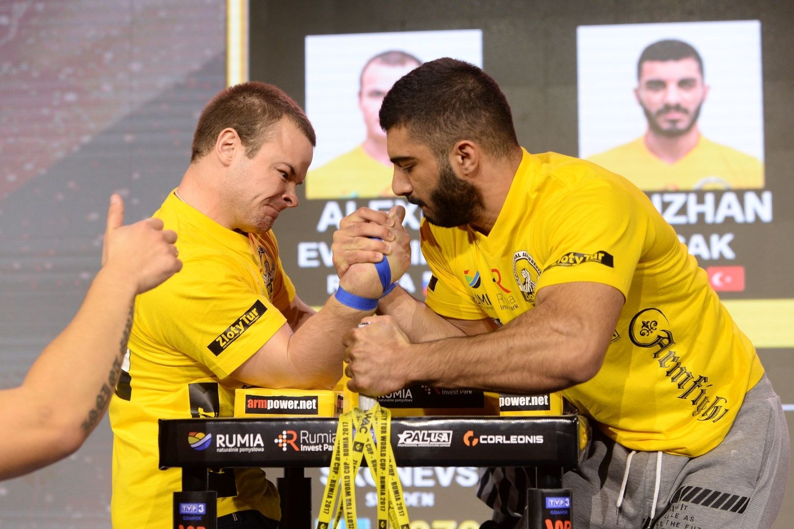 Zloty Tur 2017 Right Hand Eliminations