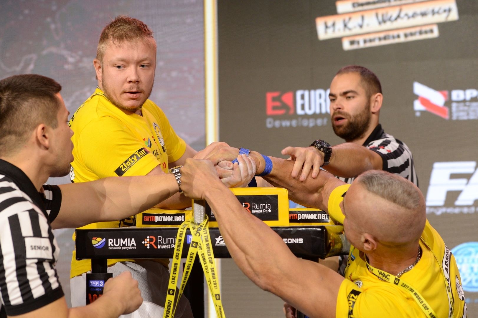 Zloty Tur 2017 Right Hand Eliminations