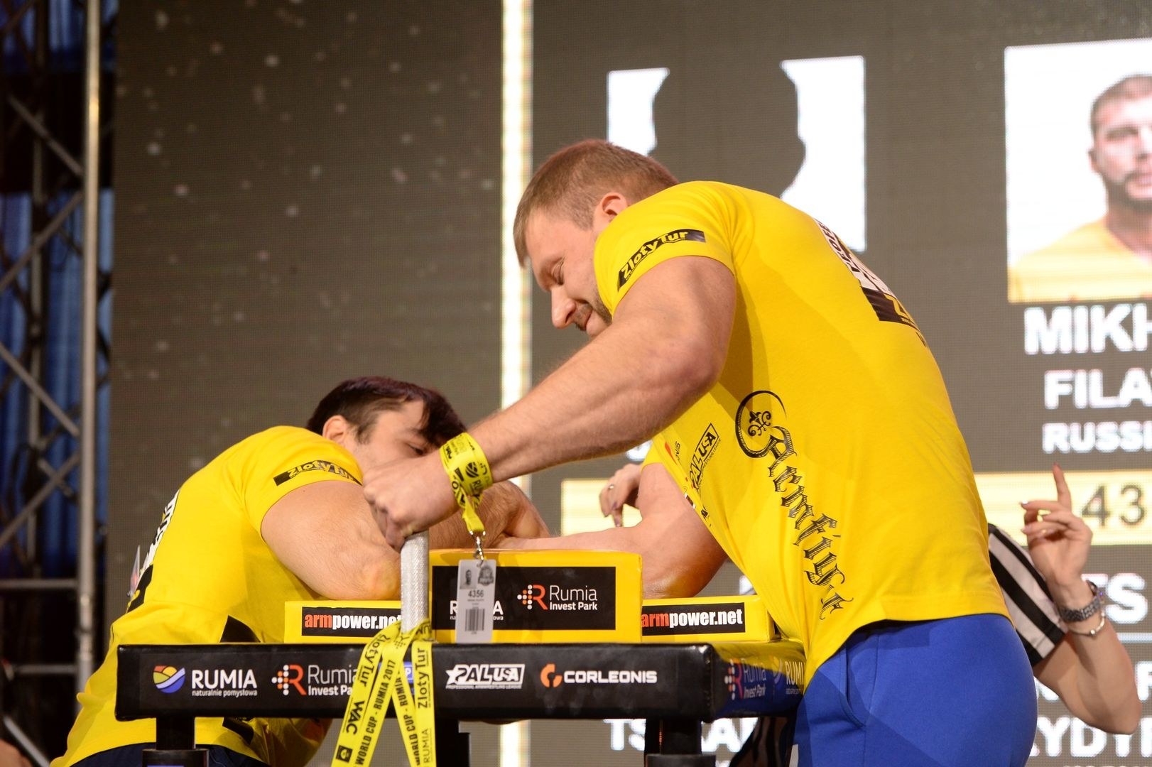 Zloty Tur 2017 Right Hand Eliminations