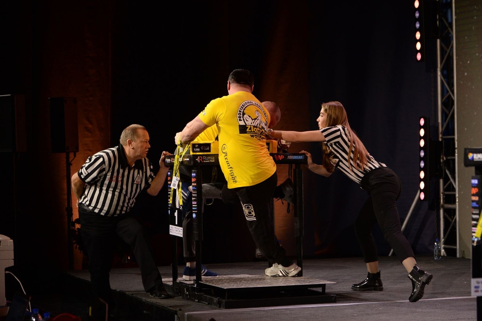 Zloty Tur 2017 Right Hand Eliminations