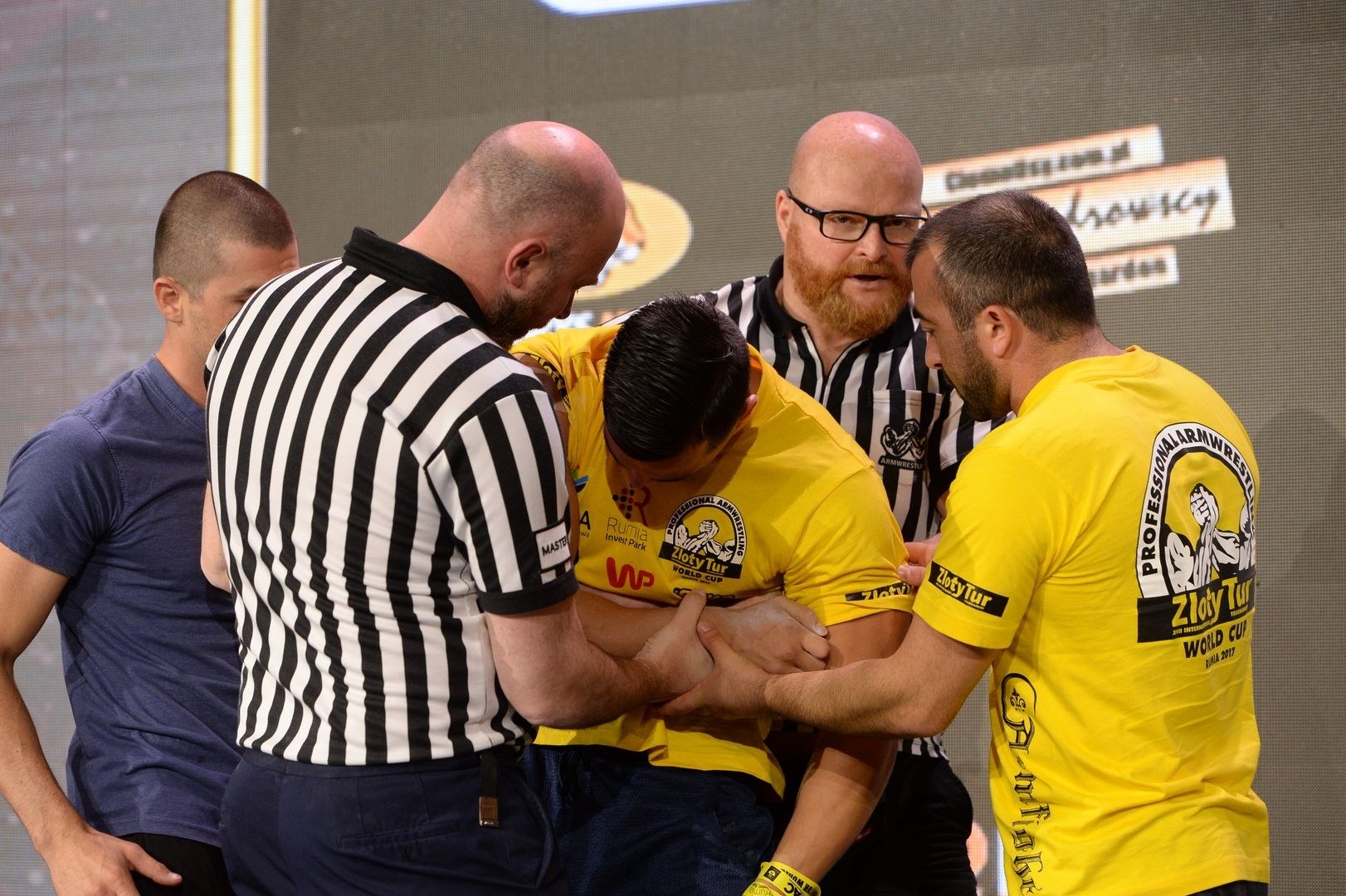 Zloty Tur 2017 Right Hand Eliminations