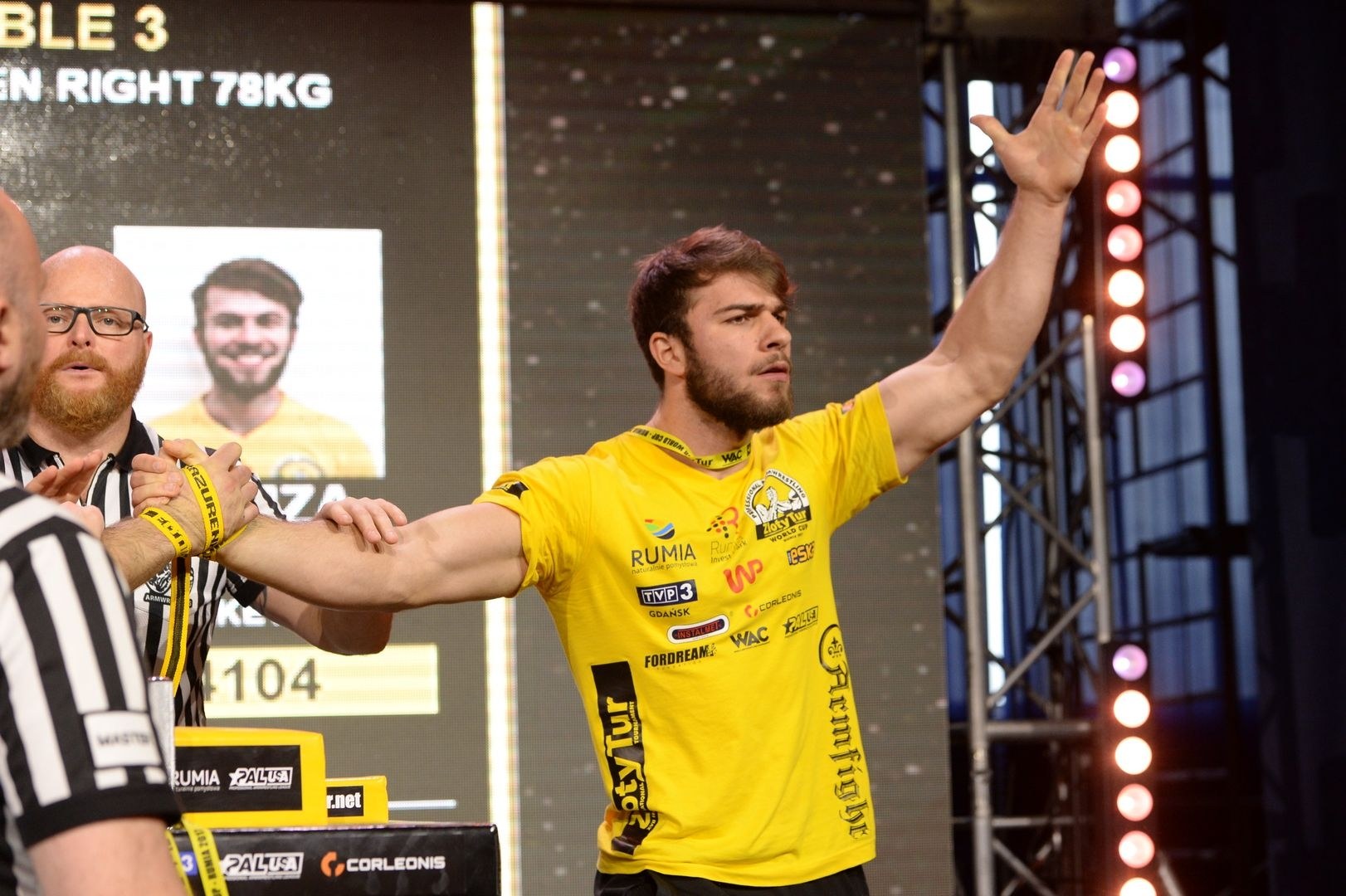 Zloty Tur 2017 Right Hand Eliminations