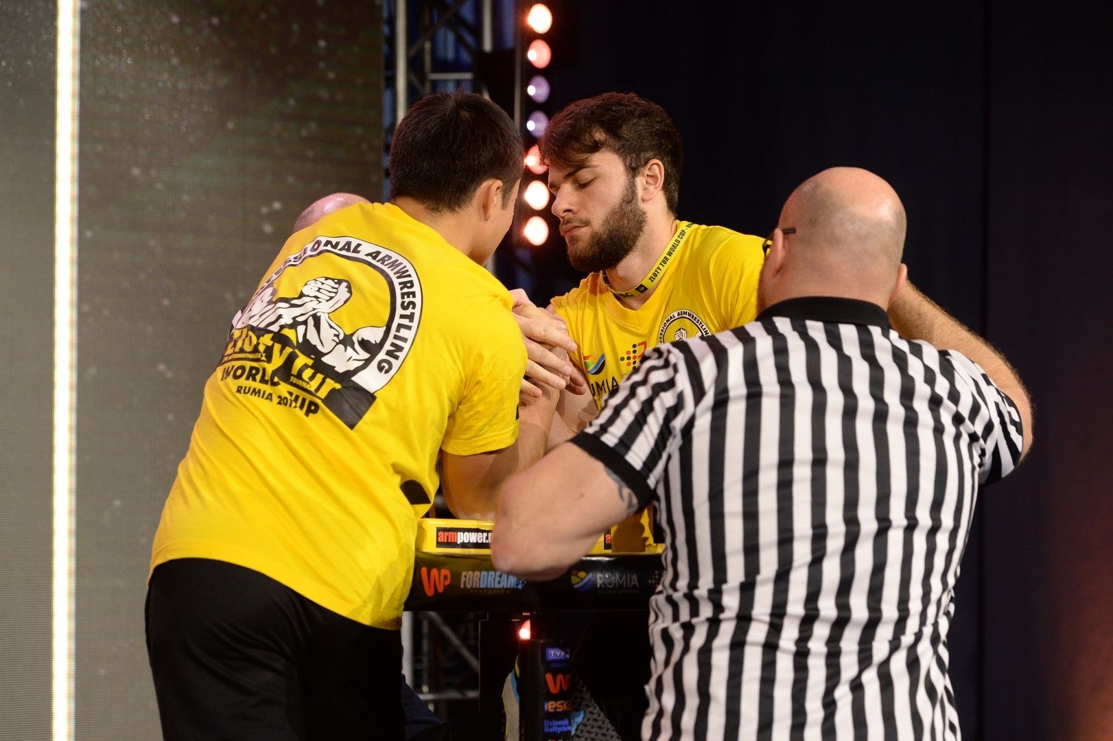 Zloty Tur 2017 Right Hand Eliminations