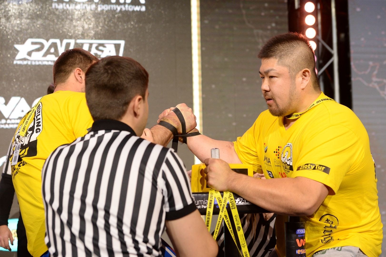 Zloty Tur 2017 Right Hand Eliminations