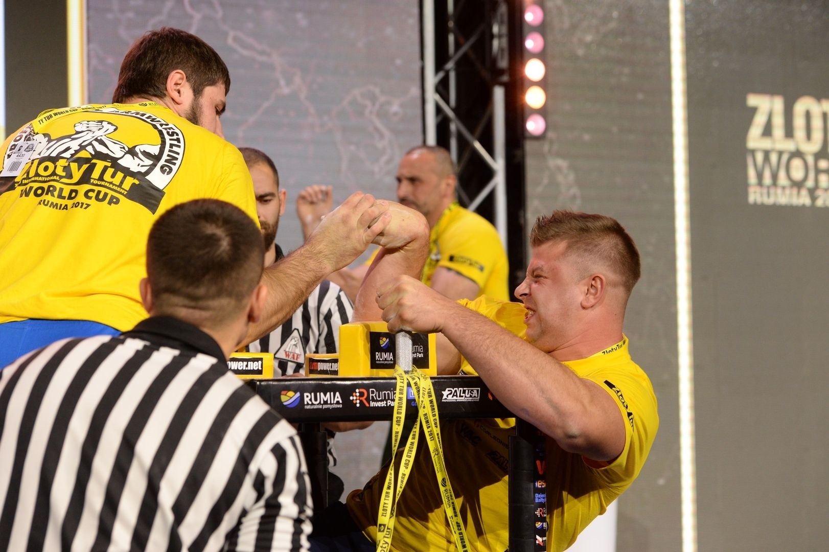 Zloty Tur 2017 Right Hand Eliminations