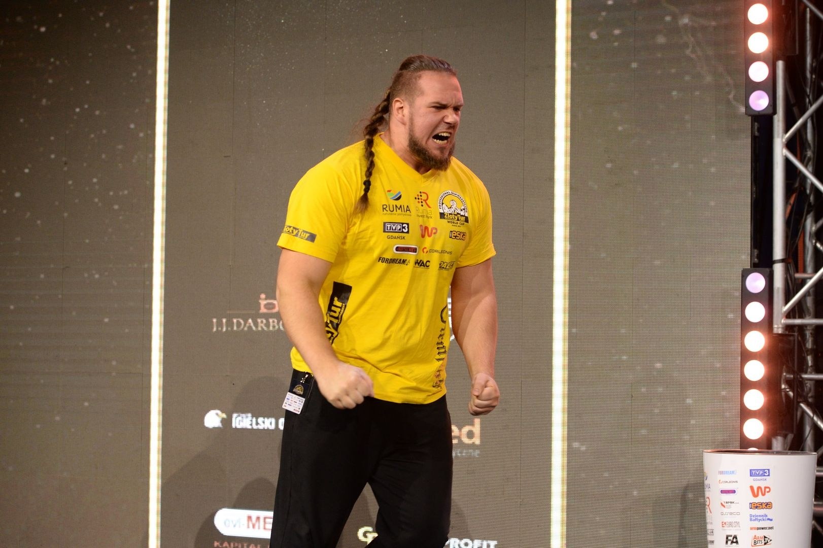 Zloty Tur 2017 Right Hand Eliminations