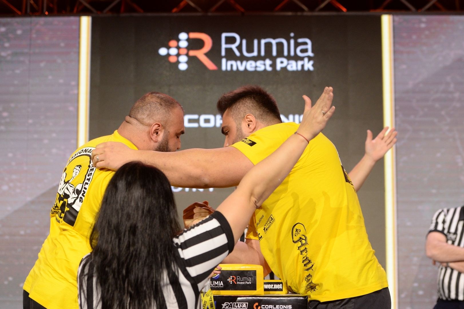 Zloty Tur 2017 Right Hand Eliminations