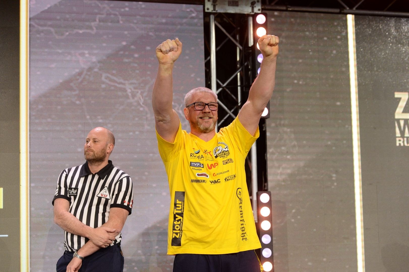 Zloty Tur 2017 Right Hand Eliminations