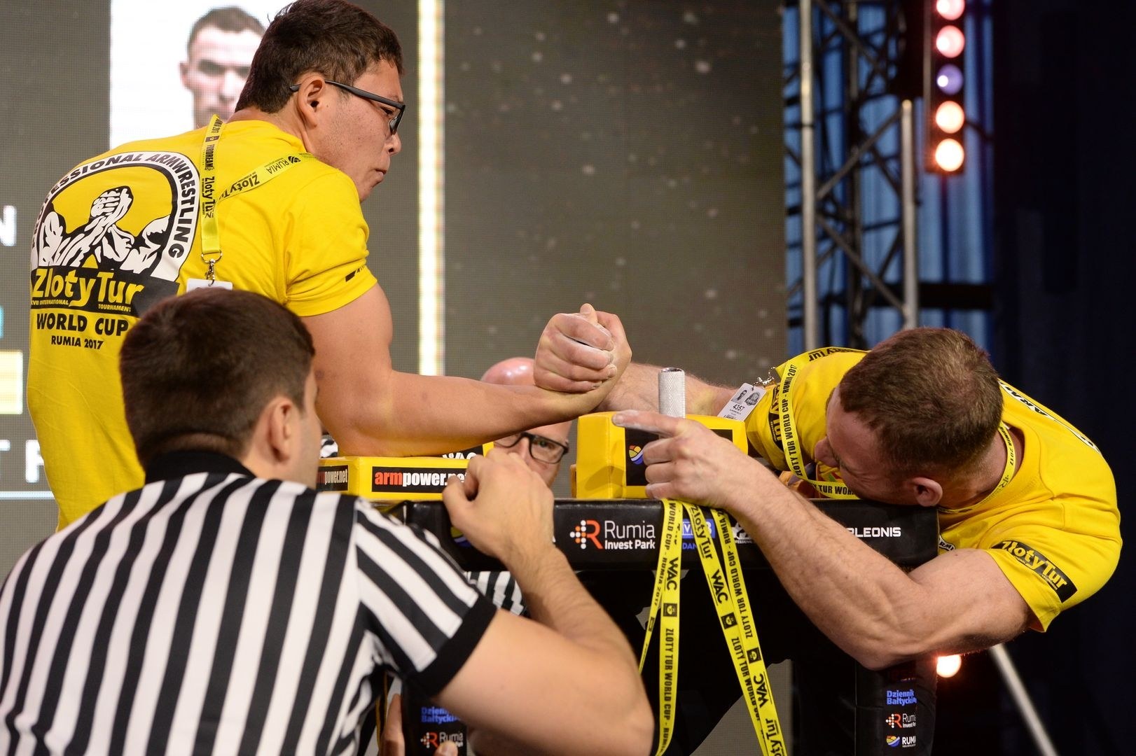 Zloty Tur 2017 Right Hand Eliminations