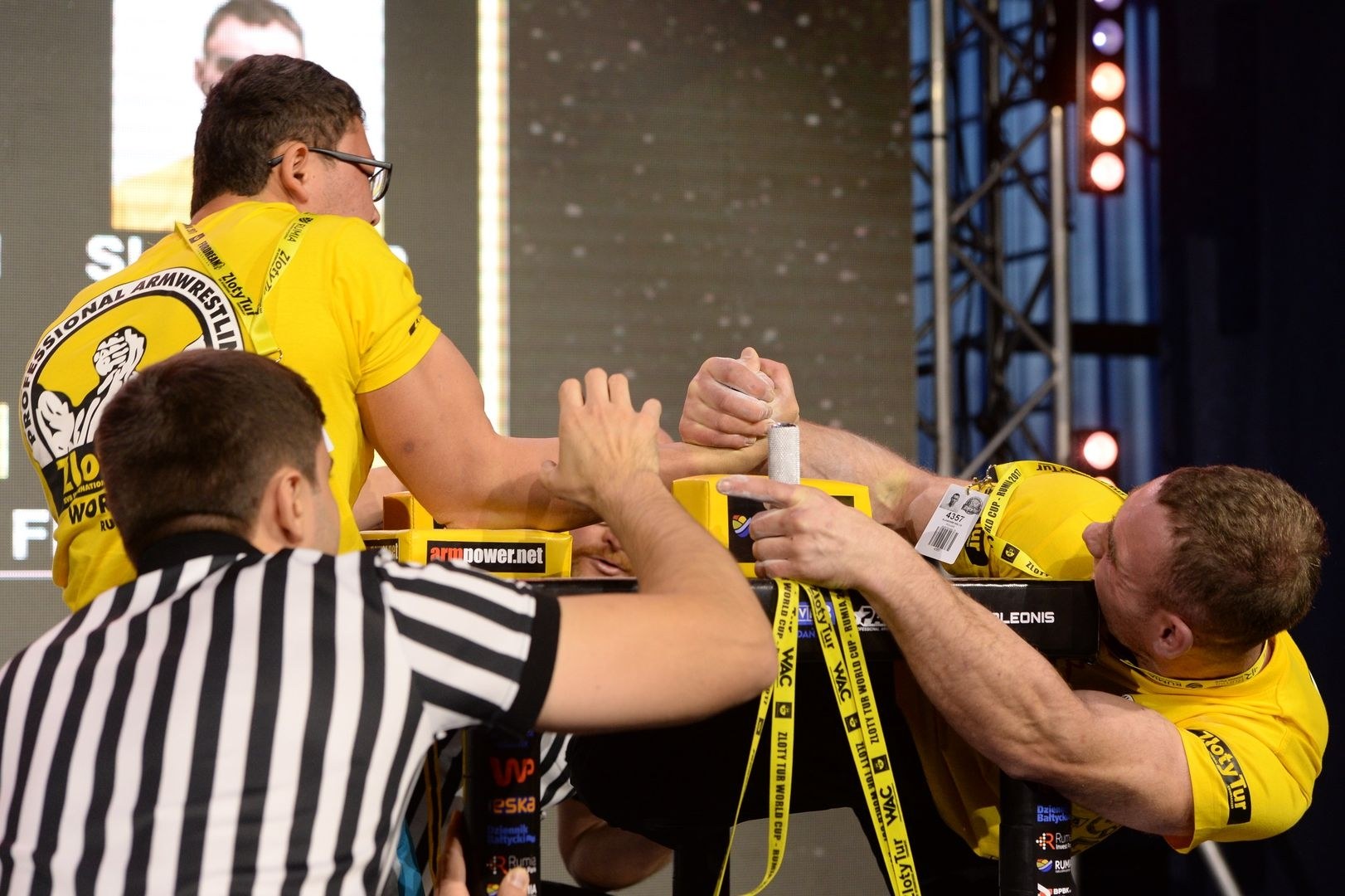 Zloty Tur 2017 Right Hand Eliminations