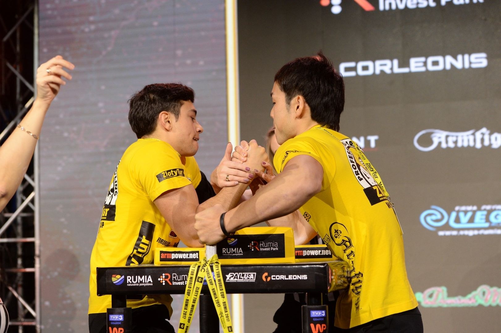 Zloty Tur 2017 Right Hand Eliminations