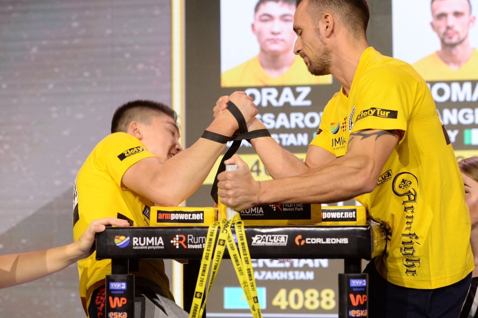 Zloty Tur 2017 Right Hand Eliminations