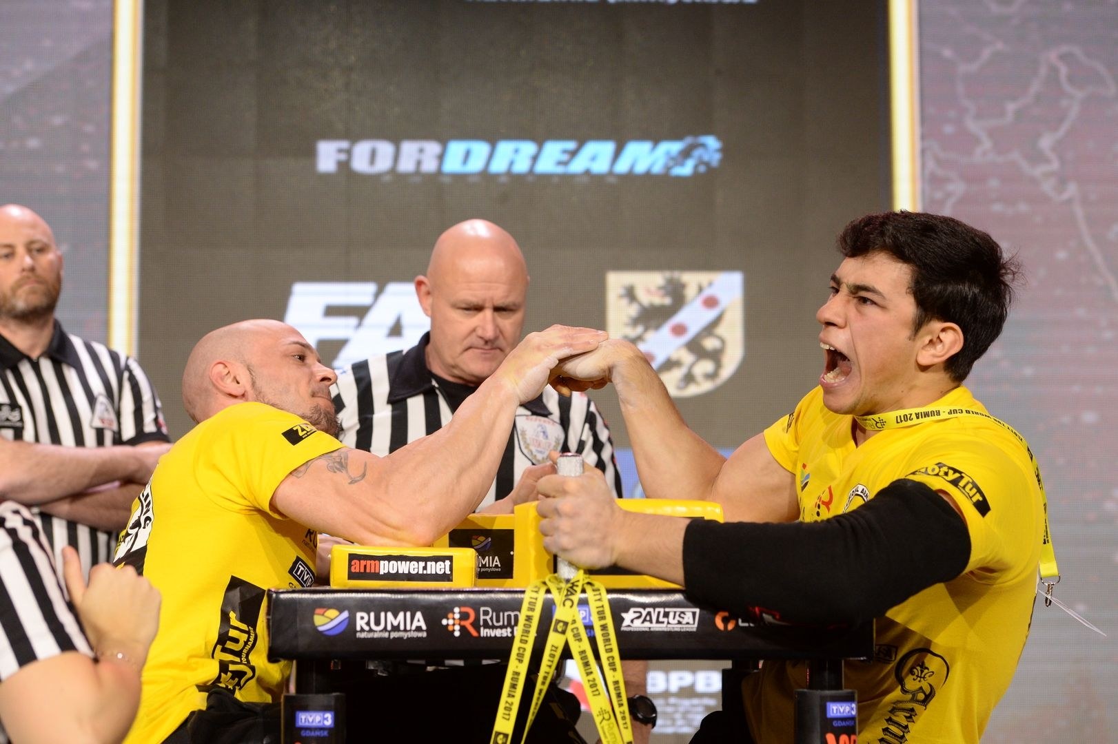 Zloty Tur 2017 Right Hand Eliminations