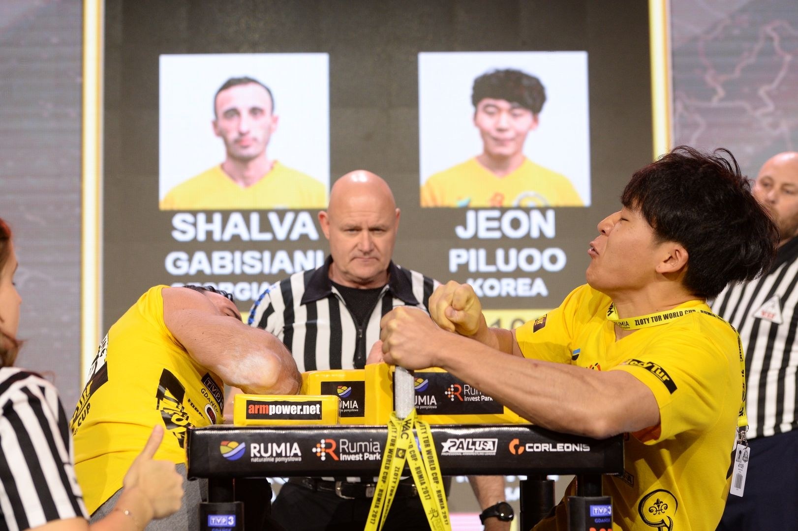 Zloty Tur 2017 Right Hand Eliminations