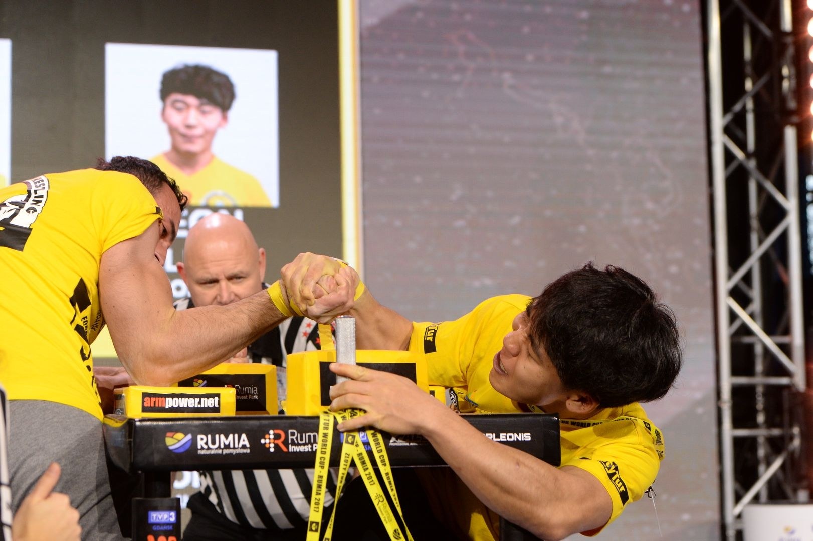 Zloty Tur 2017 Right Hand Eliminations