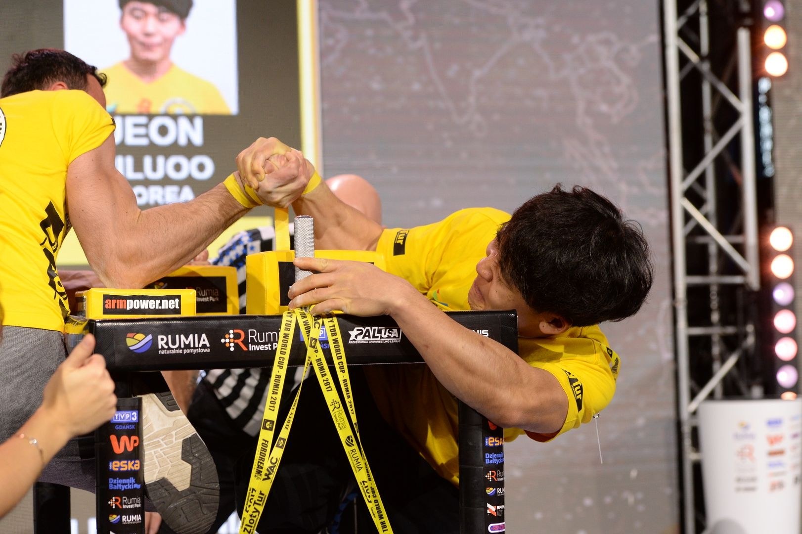 Zloty Tur 2017 Right Hand Eliminations