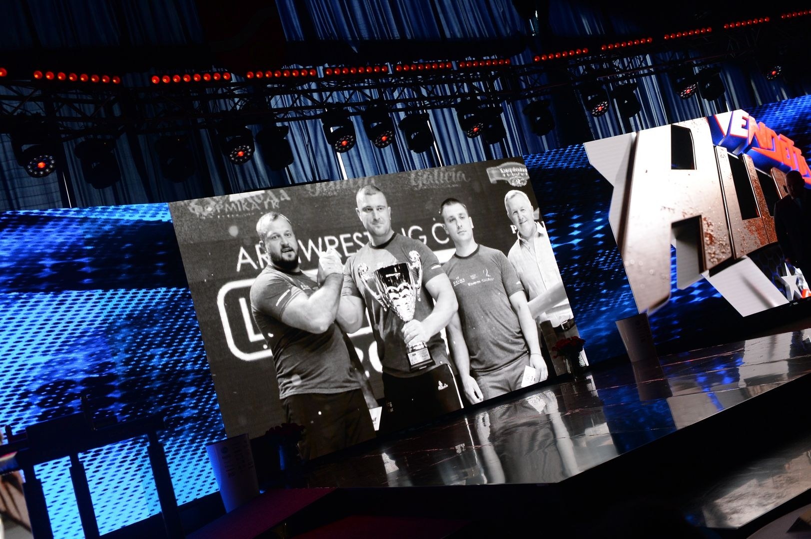 Zloty Tur 2018 Eliminations Left Hand