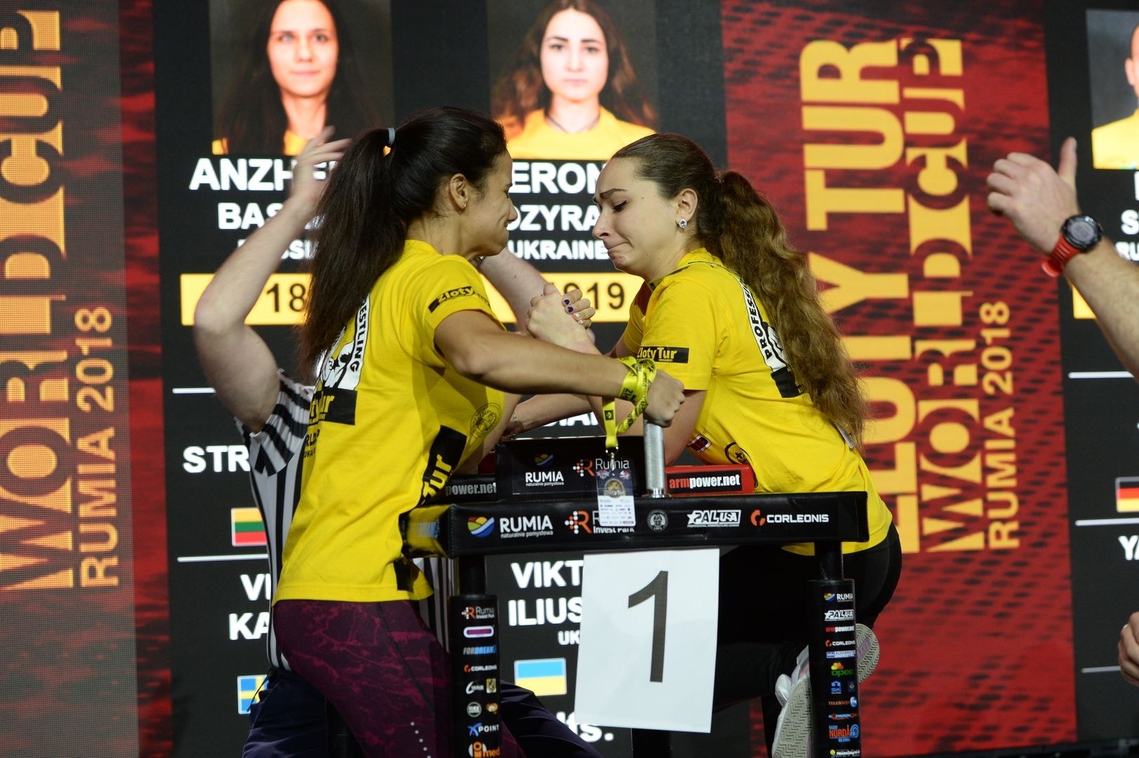 Zloty Tur 2018 Eliminations Left Hand